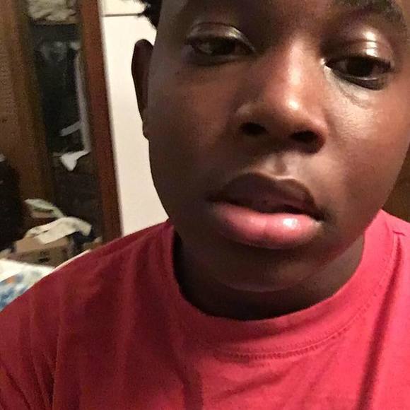 Meet your Posher, Faizon - Picture 1 of 1